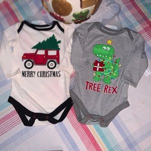 Bundle 2 Long Sleeve Holiday Graphic Onesies size 0-3 months Unisex NWT